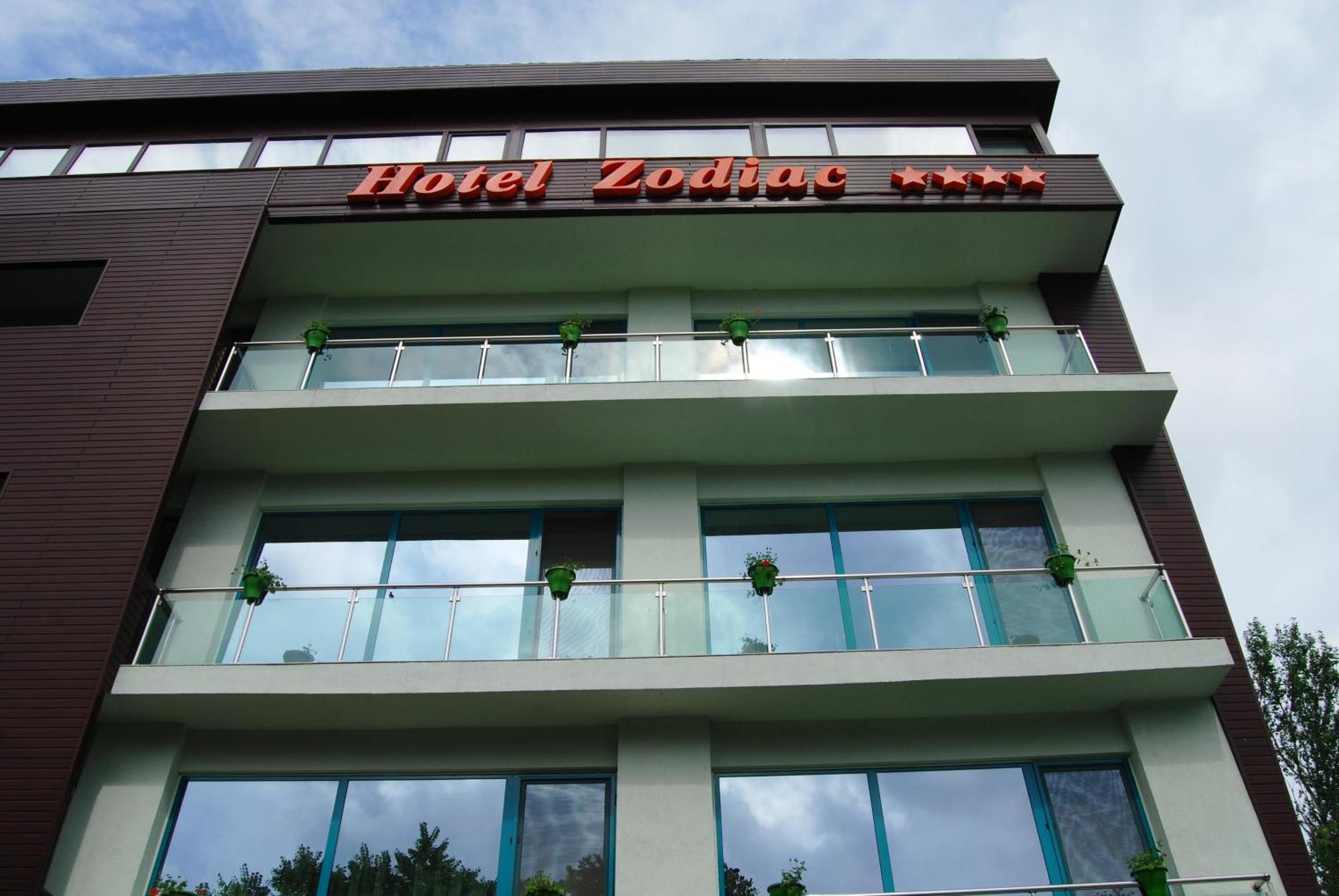 Hotel Zodiac Constanţa Esterno foto